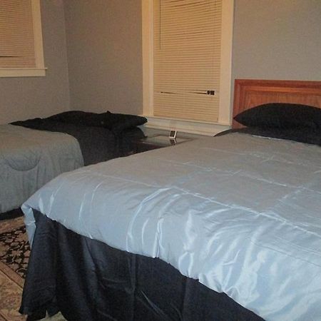 E Michigan Walk Up Furnished 1 Bedroom Apt Lansing Exterior photo